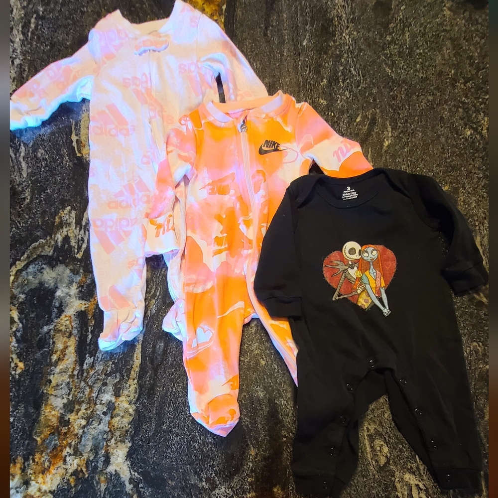 3 long sleeve/pant onesies